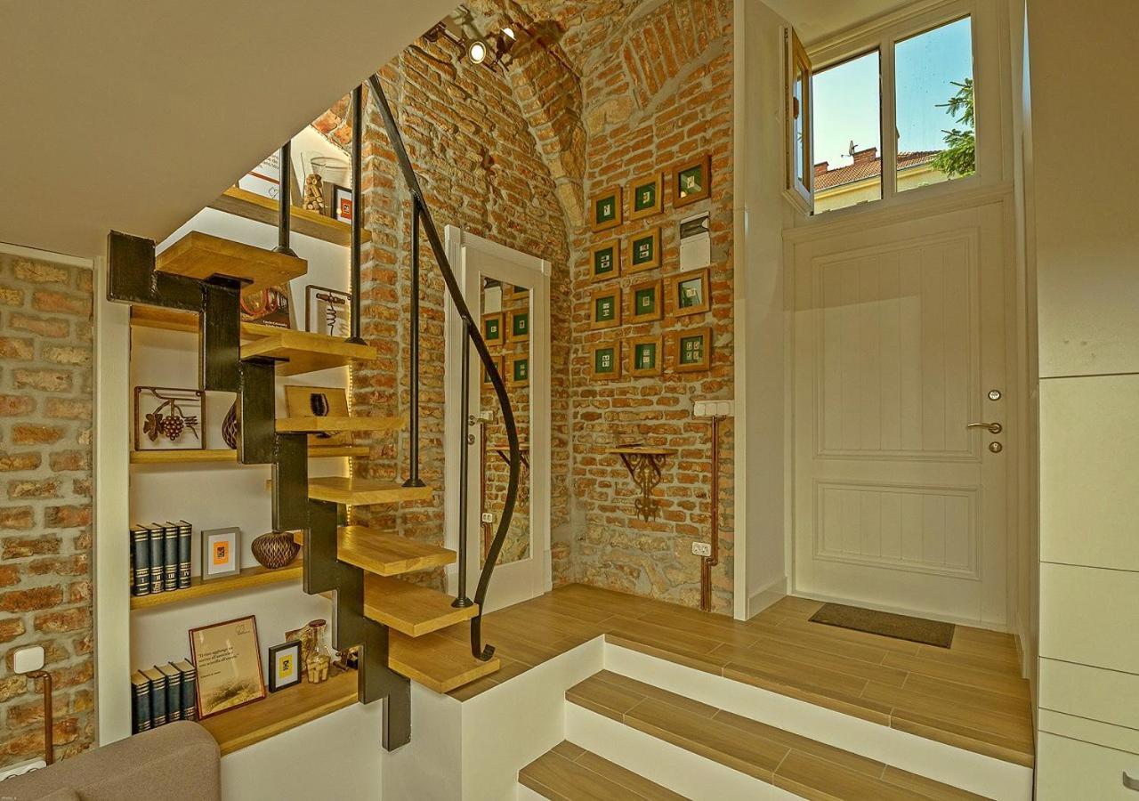 Vinodorum Apartments คลูจ-นาโปกา ภายนอก รูปภาพ