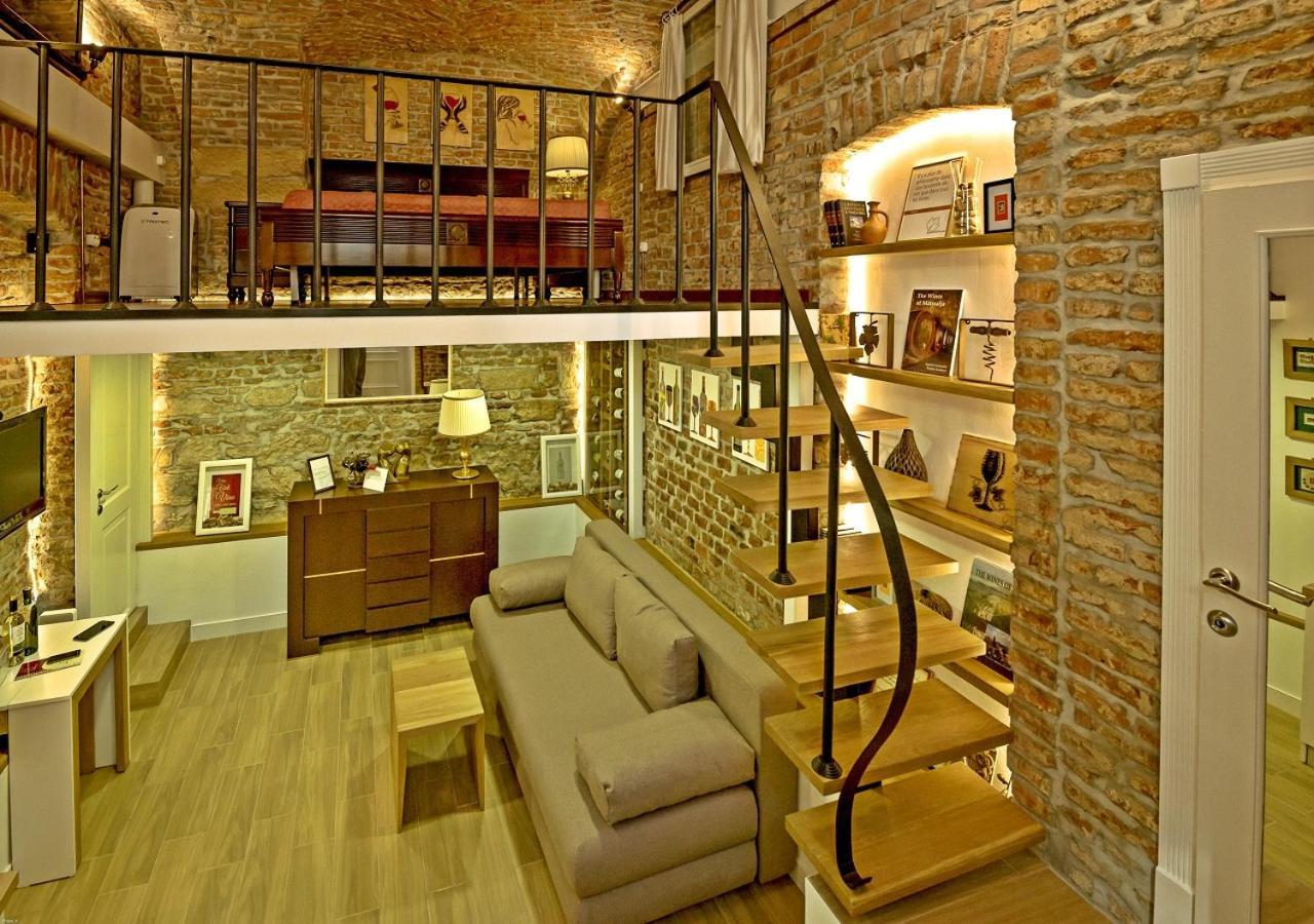 Vinodorum Apartments คลูจ-นาโปกา ภายนอก รูปภาพ